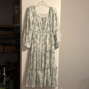 Ivy City Co Dress Size Medium